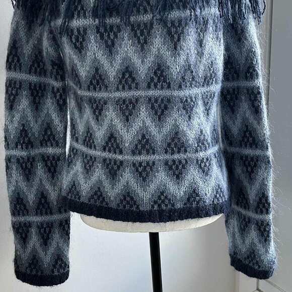 Vintage Deane & White Blue Ombré Chevron Mohair-Blend Sweater w/ Fringe – US M - Picture 4 of 12